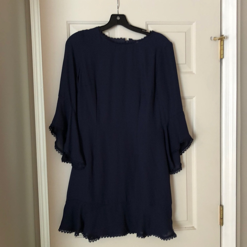 NWT BB Dakota Bell Sleeve Dress